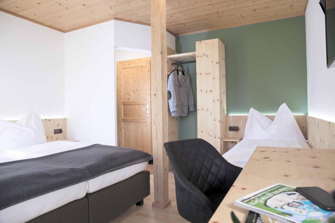 Landhof Lazarus Hotel Mooskirchen Bagian luar foto