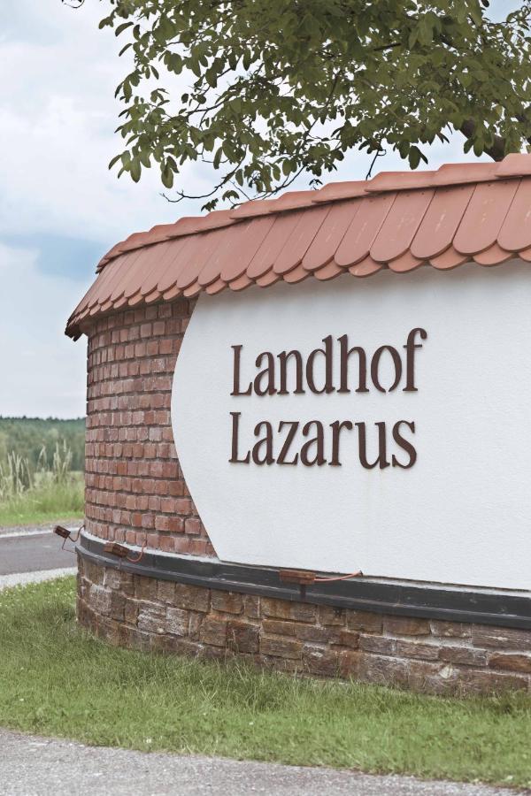 Landhof Lazarus Hotel Mooskirchen Bagian luar foto